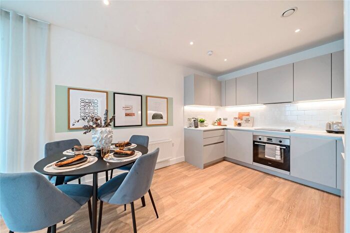 1 Bedroom Flat To Rent In Henley Cross, London, SE3