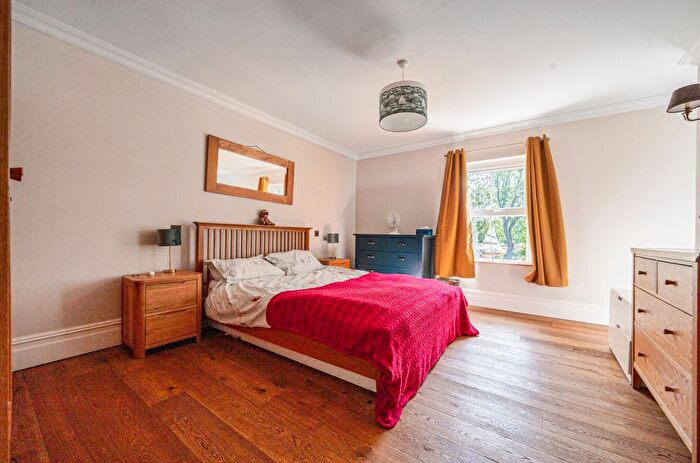 4 Bedroom Detached House For Sale In Hollybush Lane, Burghfield Common, Reading, Berkshire, RG7