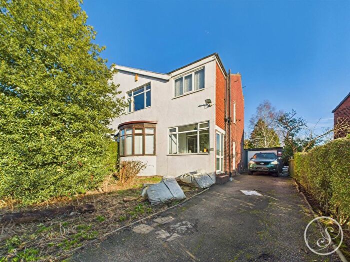 3 Bedroom Semi Detached House For Sale In Grove Road, Leeds, LS15