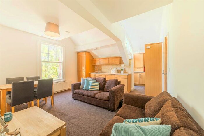 6 Bedroom Flat To Rent In Otterburn Villas, Jesmond, Newcastle Upon Tyne, NE2