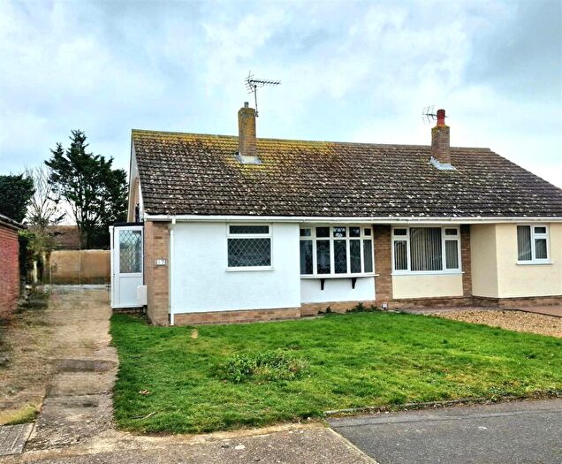 2 Bedroom Semi-Detached Bungalow To Rent In Cunningham Crescent, Birchington, CT7