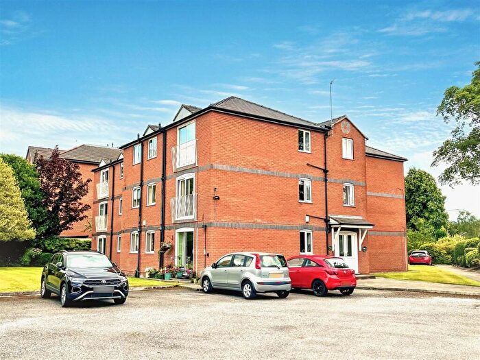 2 Bedroom Apartment To Rent In Northenden Road, Sale, M33