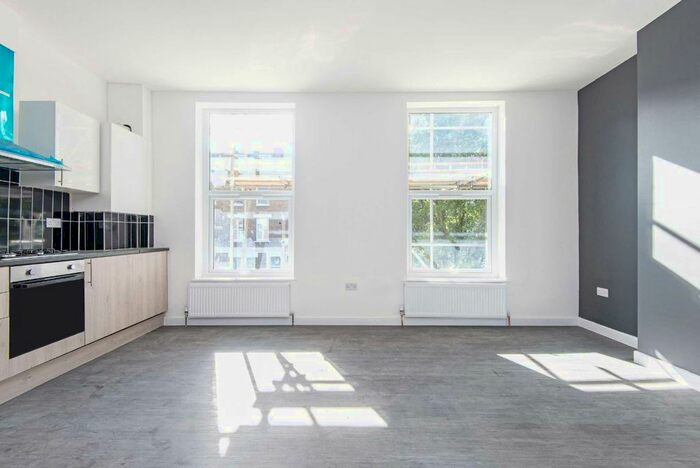 2 Bedroom Flat To Rent In Shirland Road, London, W9
