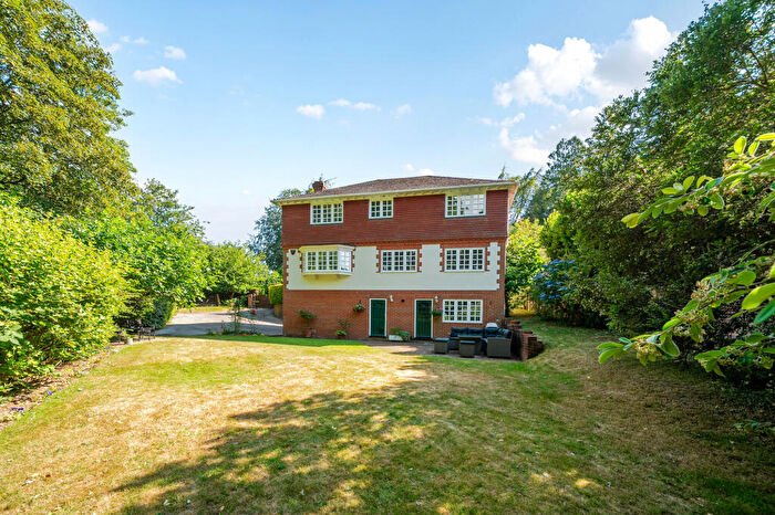 4 Bedroom House For Sale In Linkside South, Hindhead, GU26