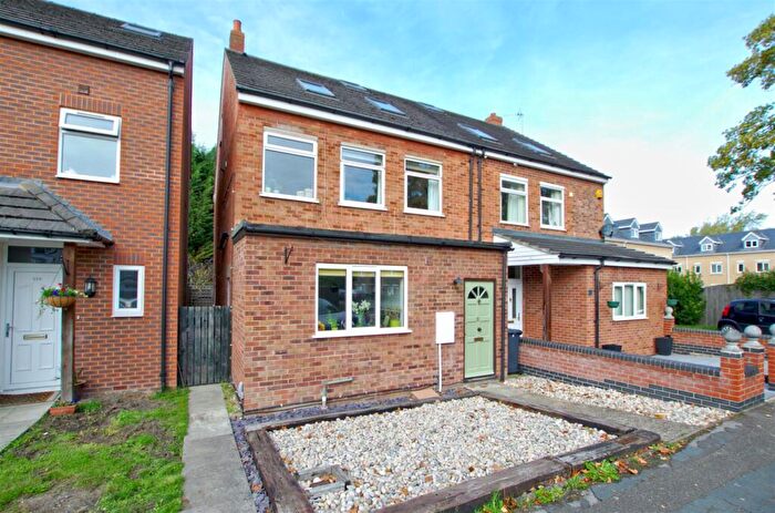 5 Bedroom Semi-Detached House To Rent In Derwent Close, CB1