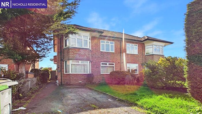 2 Bedroom Maisonette For Sale In Fullers Way South, Chessington, Surrey., KT9