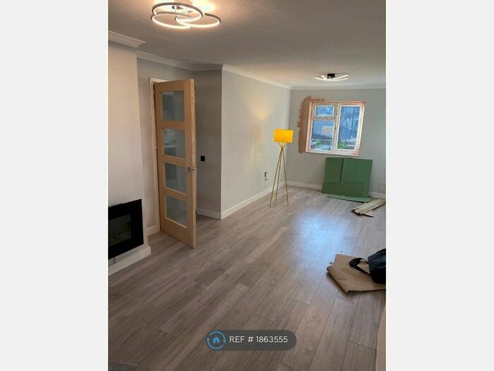 3 Bedroom Terraced House To Rent In Weetman Gardens, Nottingham, NG5