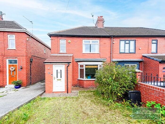 3 Bedroom Semi-Detached House For Sale In Lodge Lane Aston, Sheffield, S26