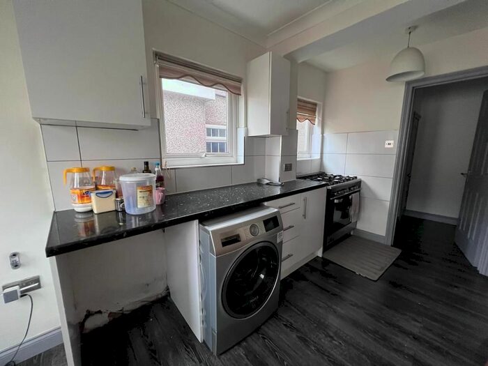3 Bedroom Semi-Detached House To Rent In Maypole Crescent, Ilford, IG6