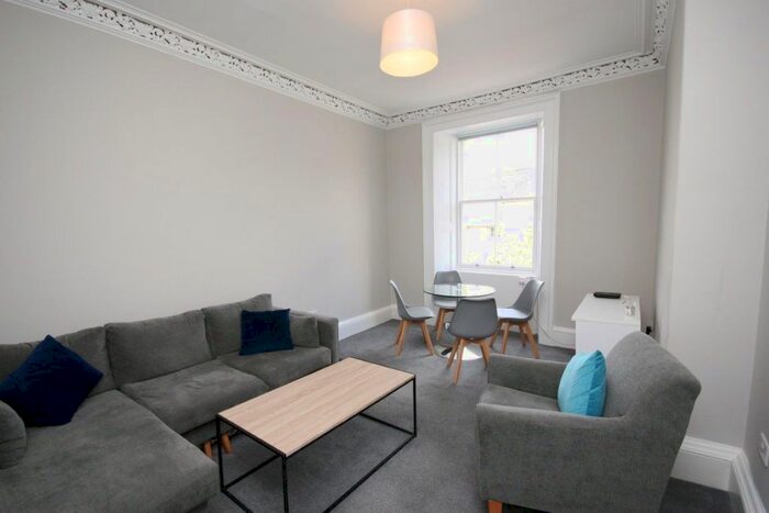 2 Bedroom Flat To Rent In Orwell Place, Edinburgh, EH11