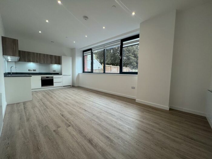 2 Bedroom Apartment To Rent In Alencon Link, Basingstoke, RG21