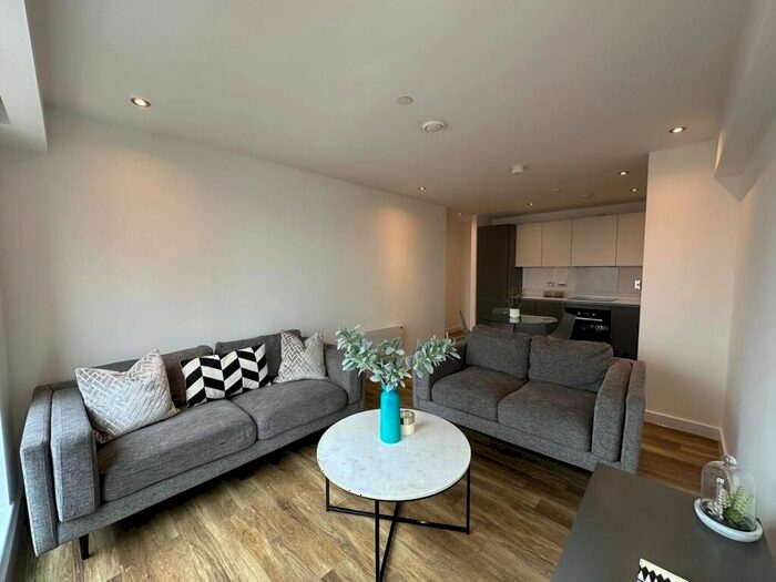 2 Bedroom Apartment To Rent In The Astley Manchester, M1