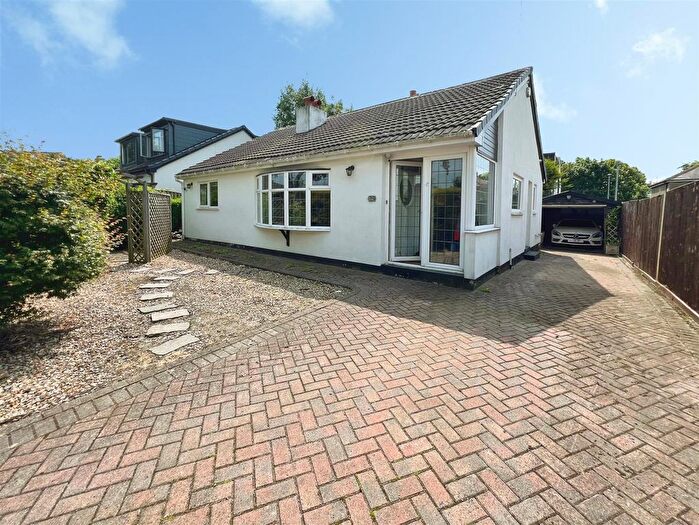 3 Bedroom Detached Bungalow For Sale In Buttermere Road, Bradford, BD2