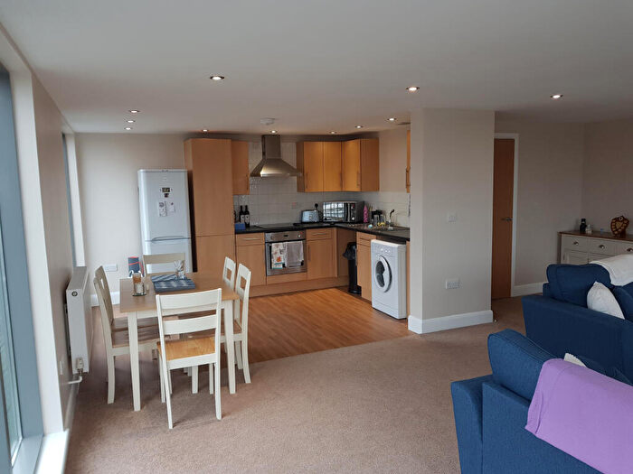 1 Bedroom Flat For Sale In Alpha House, Peacock Street, Gravesend, Kent, DA12