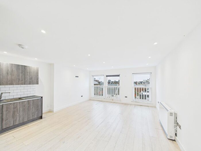 1 Bedroom Flat To Rent In Western Road, Brighton, BN1