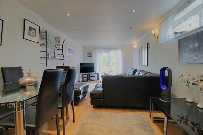 3 Bedroom Detached Bungalow For Sale In Kaybourne Crescent, Gloucester, GL3
