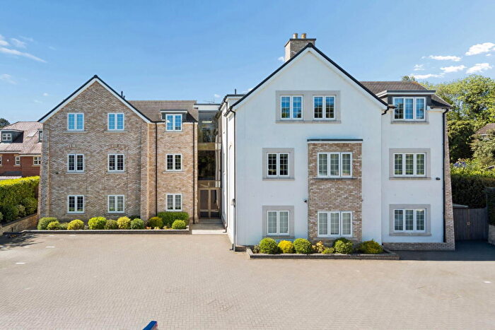 3 Bedroom Flat For Sale In Duck's Hill Road, Northwood, HA6