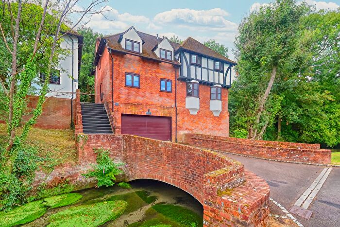 2 Bedroom Flat For Sale In Springwater Mill, Bassetsbury Lane, High Wycombe, Buckinghamshire, HP11