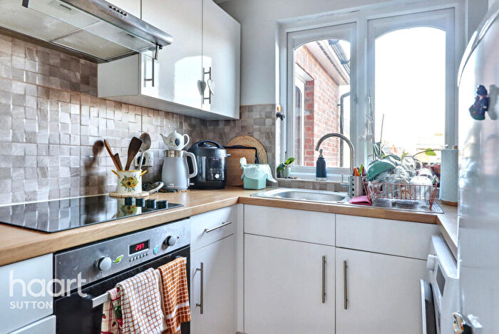 1 Bedroom Apartment For Sale In Western Road, Sutton, SM1