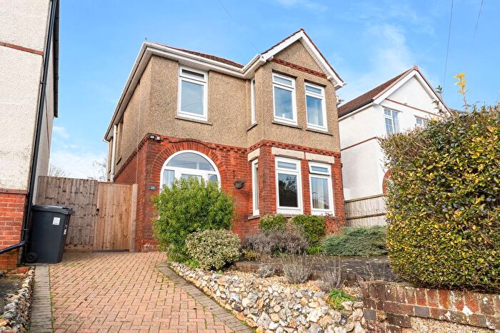 3 Bedroom Detached House For Sale In New Zealand Avenue, Salisbury, SP2