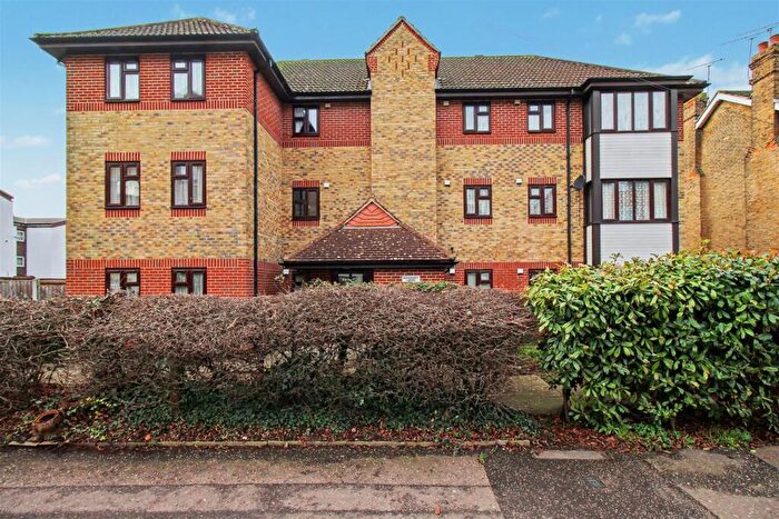 1 Bedroom Retirement Property For Sale In Baxter Avenue, Southend-On-Sea, SS2