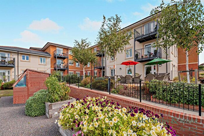 1 Bedroom Apartment For Sale In Gordon Court, Flood Lane, Bridport, DT6