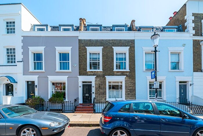 4 Bedroom Detached House For Sale In Abingdon Road, London, W8