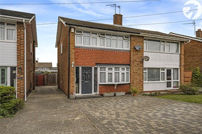 3 Bedroom Semi-Detached House For Sale In Weardale Avenue, Dartford, Kent, DA2
