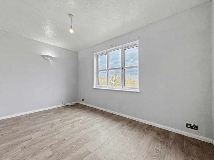 1 Bedroom Flat To Rent In Kenwyn Road, Dartford, DA1