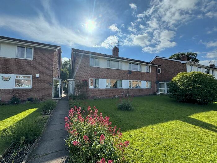 2 Bedroom Maisonette To Rent In Campbells Green, Sheldon, Birmingham, B26