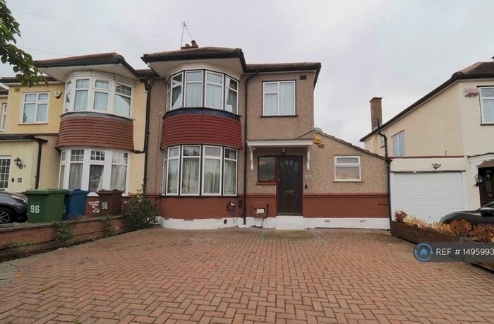 4 Bedroom Semi-Detached House To Rent In Argyle Road, Harrow, HA2