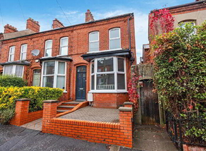 4 Bedroom End Of Terrace House For Sale In Pretoria Street, Belfast, BT9
