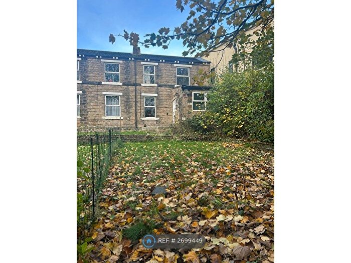 2 Bedroom Semi Detached House To Rent In North Road, Dewsbury, WF13