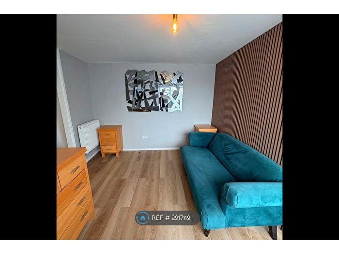 1 Bedroom Flat To Rent In Duck Lane, St Neots, PE19