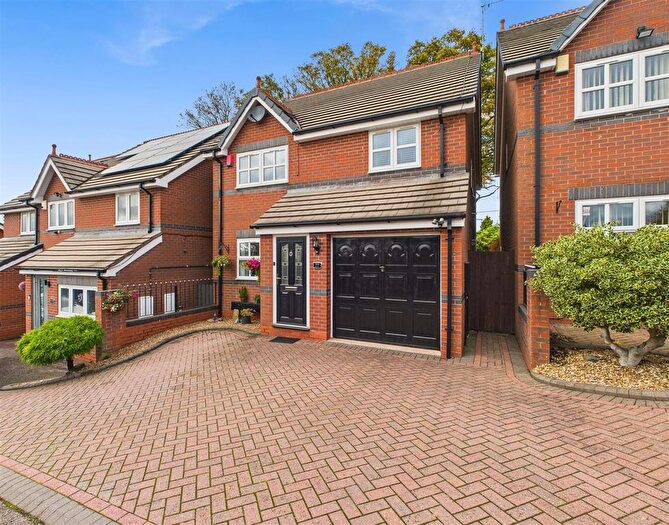 4 Bedroom Detached House For Sale In Ross, Rowley Regis, B65