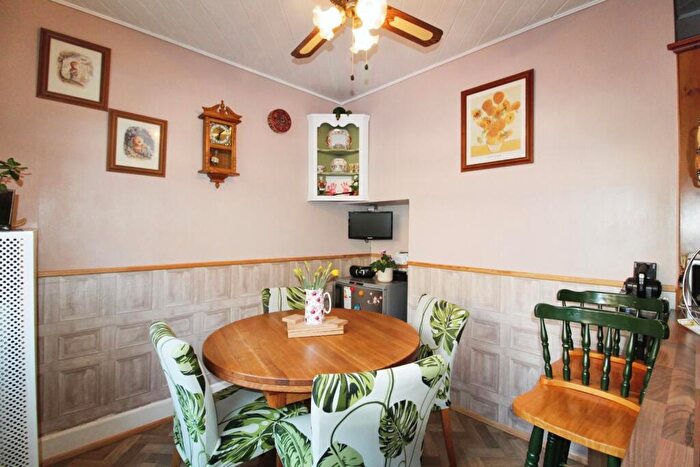 3 Bedroom Terraced House For Sale In Whitebridge Spur, Leeds, West Yorkshire, LS9