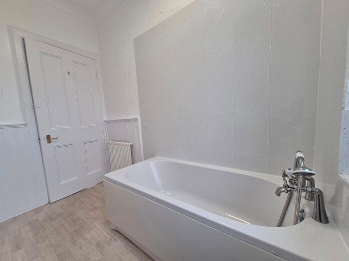 1 Bedroom Flat To Rent In Nelson Street, Largs, North Ayrshire, KA30