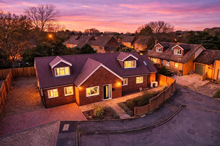 3 Bedroom Detached House For Sale In Woodcote, Reading, Berkshire, RG8