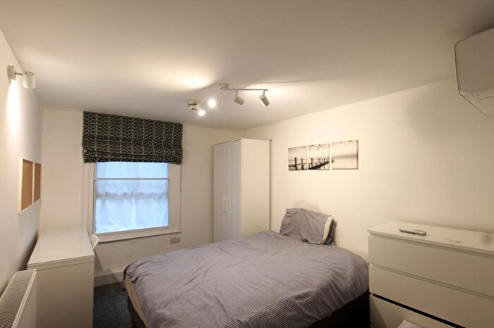 1 Bedroom House To Rent In Market Hill, Buckingham, MK18