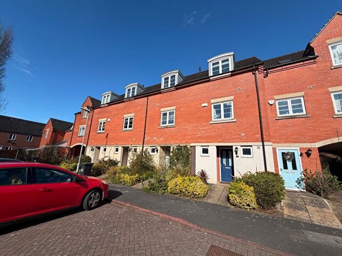 4 Bedroom Terraced House To Rent In Exley Square, Lincoln, LN2