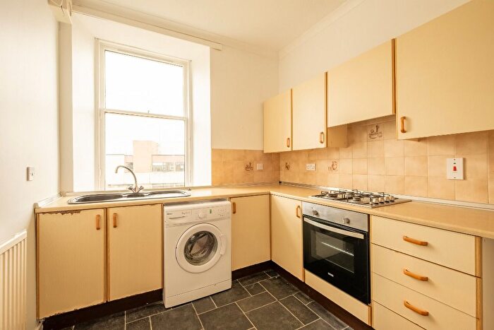 1 Bedroom Flat To Rent In Forest Park Road, West End, Dundee, DD1