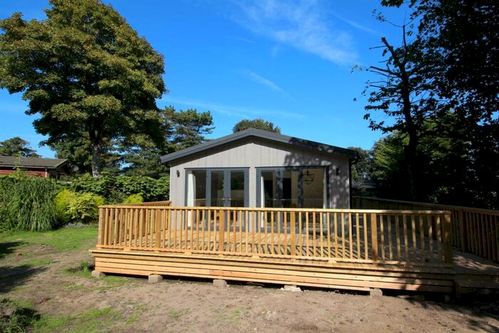 2 Bedroom Villa For Sale In Cliff House Holiday Park, Dunwich, IP17