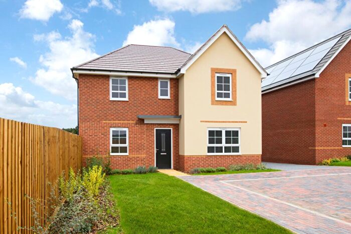 5 Bedroom Detached House For Sale In Stratford Drive Overstone, NN6