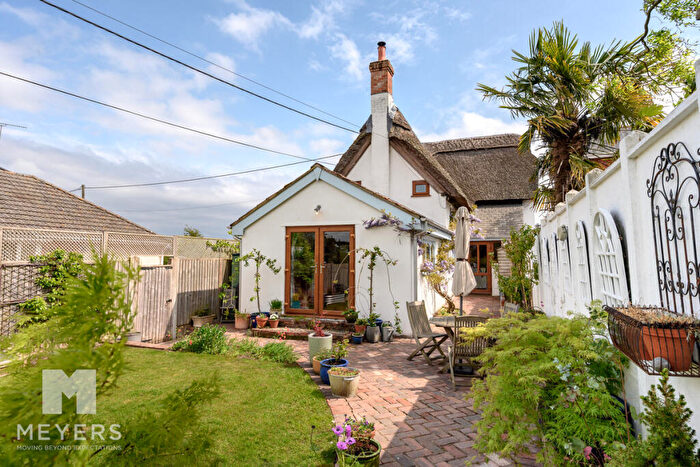3 Bedroom Cottage For Sale In Christchurch Road | Kingston | Ringwood |, BH24