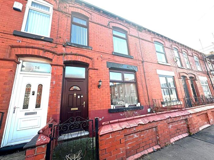 3 Bedroom Terraced House For Sale In Loring Street, Manchester, M40