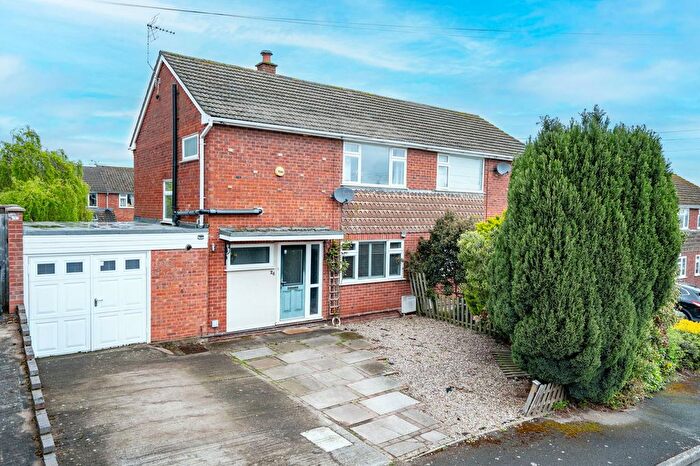 3 Bedroom Semi Detached House For Sale In Broadlands Drive, Malvern, Worcestershire, WR14
