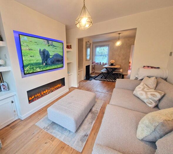 3 Bedroom Semi-Detached House To Rent In Archway Road, Poole, Dorset, BH14