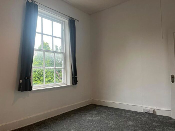 1 Bedroom Flat To Rent In Apartment, Holly House, YO10