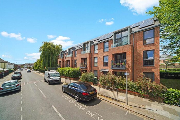 1 Bedroom Flat To Rent In St. Michaels Road, London, NW2