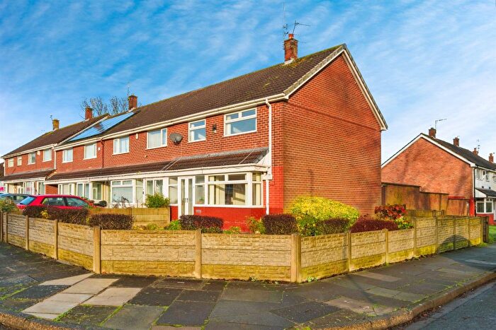 3 Bedroom Semi Detached House For Sale In Ford Close, Wirral, CH49